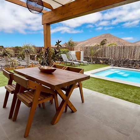 Bungalow + Piscina Independiente La Oliva Buitenkant foto